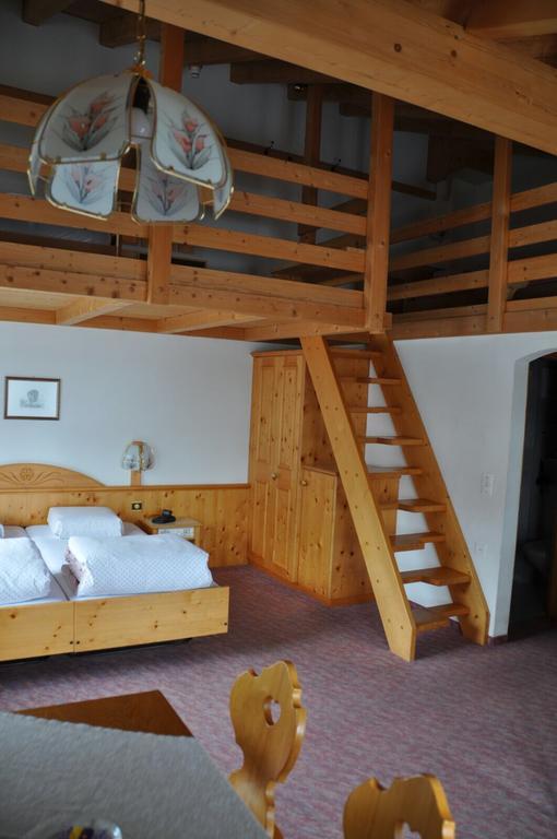 Hotel Soliva Седрён Экстерьер фото